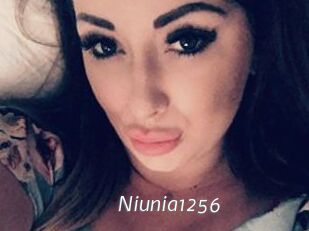 Niunia1256