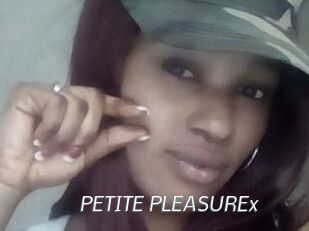 PETITE_PLEASUREx