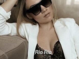 Ria_Ria
