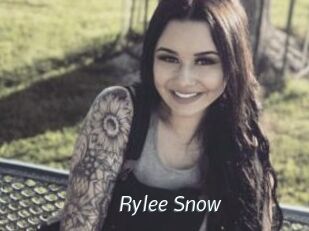 Rylee_Snow