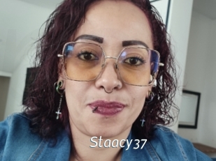 Staacy37