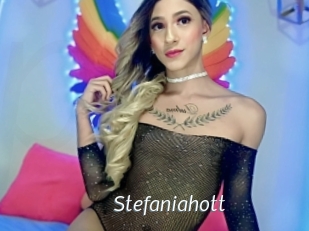 Stefaniahott