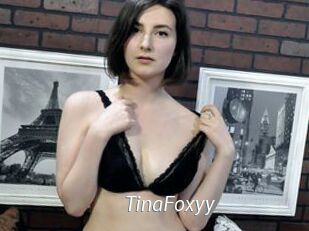 TinaFoxyy