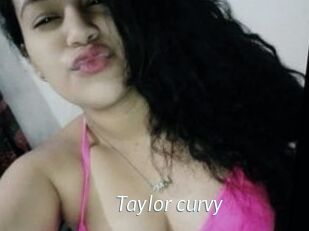 Taylor_curvy