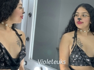 Violeteuks