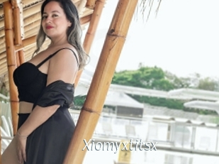 xiomyxtitsx Porn Star