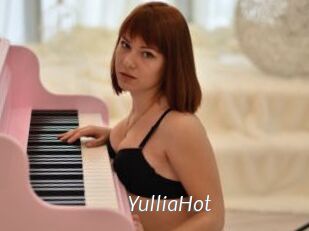 YulliaHot
